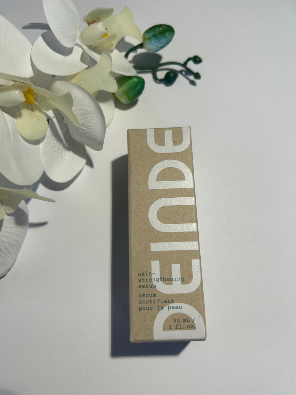 Suicide skin-strengthening serum - Beige/Tan Box